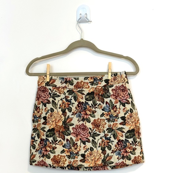 Floral mini skirt with zipper - Picture 1 of 1